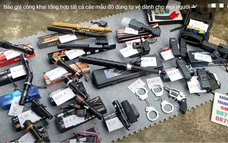 Nhiều loại “hàng nóng” được các “shop” rao bán trên mạng - Ảnh: Đ.C. chụp lại màn hình Nhiều loại “hàng nóng” được các “shop” rao bán trên mạng - Ảnh: Đ.C. chụp lại màn hình