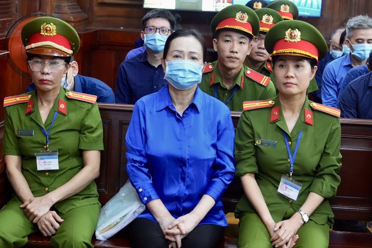 Bà Trương Mỹ Lan nói chuyển tiền ra nước ngoài để trả nợ vay, không liên quan SCB - Ảnh 1. Bà Trương Mỹ Lan nói chuyển tiền ra nước ngoài để trả nợ - Ảnh 1.