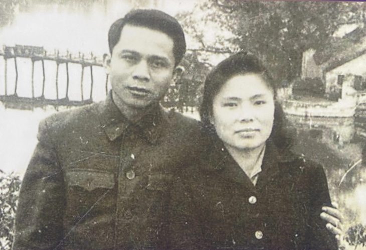 Vợ chồng thiếu tướng Hoàng Đan - Ảnh tư liệu gia đình Vợ chồng thiếu tướng Hoàng Đan - Ảnh tư liệu gia đình