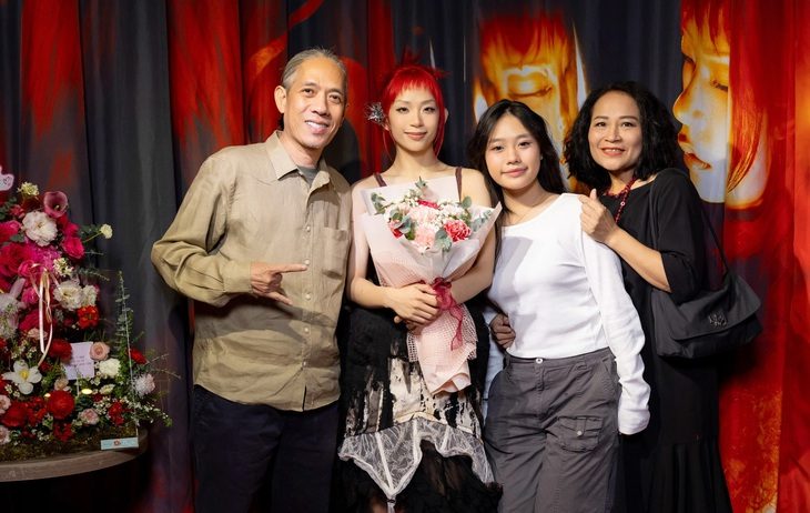 Cháu ruột Hà Trần ra album đầu tay, không còn áp lực về cái bóng của cô - Ảnh 1. Cháu ruột Hà Trần ra album đầu tay, không còn áp lực về cái bóng của cô - Ảnh 1.