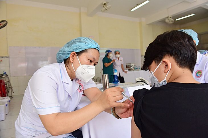 Bộ Y tế chịu trách nhiệm nếu để thiếu thuốc, vắc xin tiêm chủng mở rộng - Ảnh 1. Bộ Y tế chịu trách nhiệm nếu để thiếu thuốc, vắc xin tiêm chủng mở rộng - Ảnh 1.