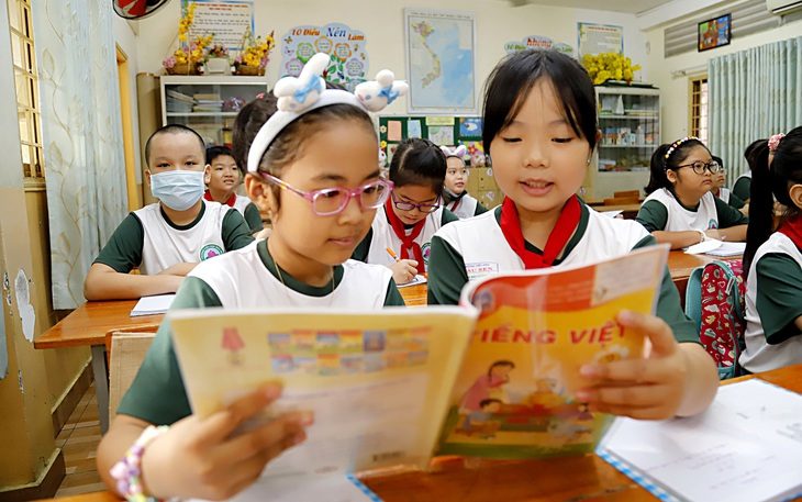 Học sinh Trường tiểu học Bàu Sen (quận 5, TP.HCM) trong giờ học - Ảnh: NHƯ HÙNG Học sinh Trường tiểu học Bàu Sen (quận 5, TP.HCM) trong giờ học - Ảnh: NHƯ HÙNG