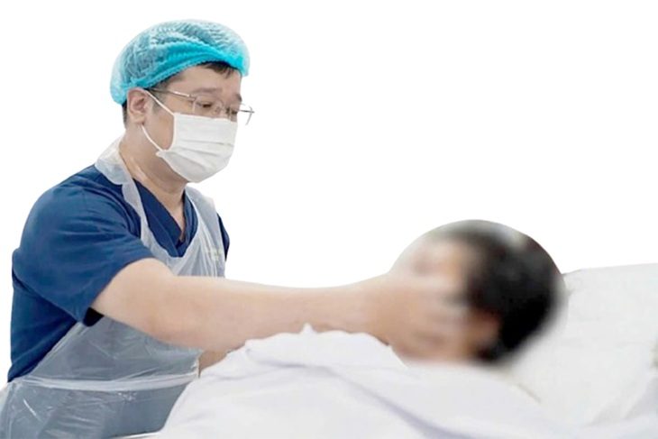 lam-dep-17283549745891197052013 Bùng nổ dịch vụ làm đẹp cho tuổi "xế chiều" - Ảnh 1.