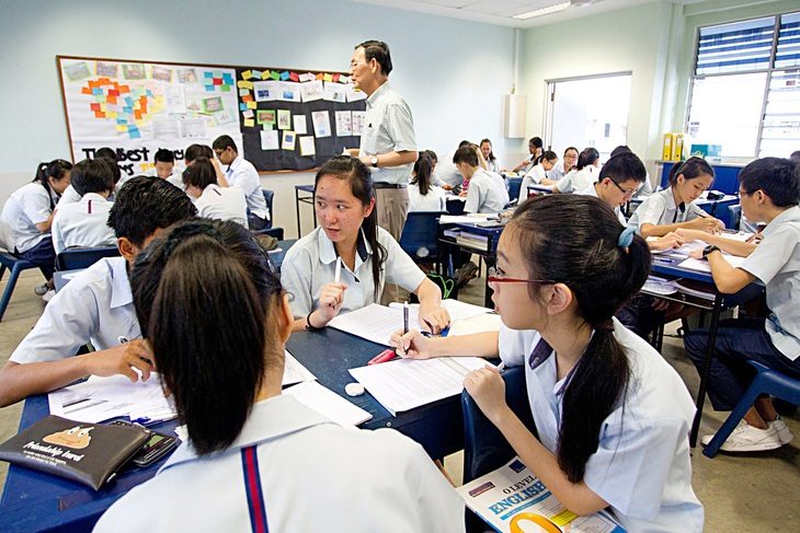 Thay đổi quan niệm về sách giáo khoa - Ảnh 5. Một lớp học ở Singapore - Ảnh: The Conversation