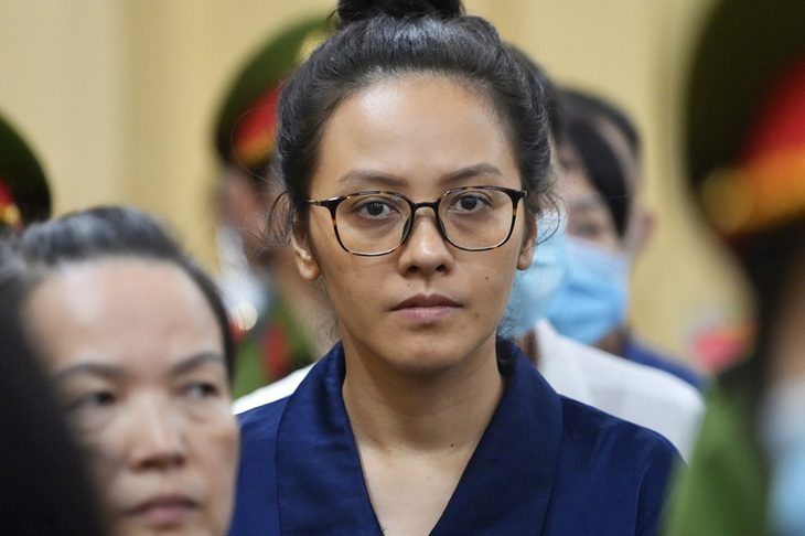 Cháu gái bà Trương Mỹ Lan – Trương Huệ Vân xin lỗi người bị hại - Ảnh 1. Cháu gái bà Trương Mỹ Lan – Trương Huệ Vân xin lỗi người bị hại - Ảnh 1.