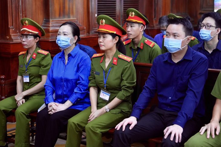 Bà Trương Mỹ Lan đề nghị xem lại tội vận chuyển tiền tệ trái phép qua biên giới - Ảnh 1. Bà Trương Mỹ Lan đề nghị xem lại tội vận chuyển tiền tệ trái phép qua biên giới - Ảnh 1.