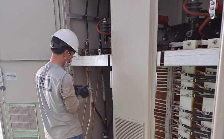 Đêm cuối tuần, TP Thủ Đức và 5 quận huyện TP.HCM cúp nước- Ảnh 1. Do bảo trì hệ thống tủ điện tại Nhà máy nước B.O.O Thủ Đức nên một số nơi ở TP.HCM sẽ cúp nước tối cuối tuần này - Ảnh: ĐINH BÍCH