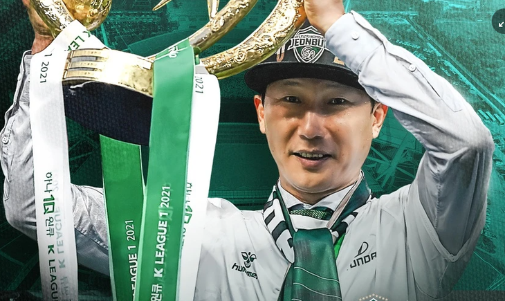 Chuyên gia đặt niềm tin ở tân HLV tuyển Việt Nam Kim Sang Sik- Ảnh 1. HLV Kim Sang Sik được trao hy vọng khi đến Việt Nam - Ảnh: JEONBUK