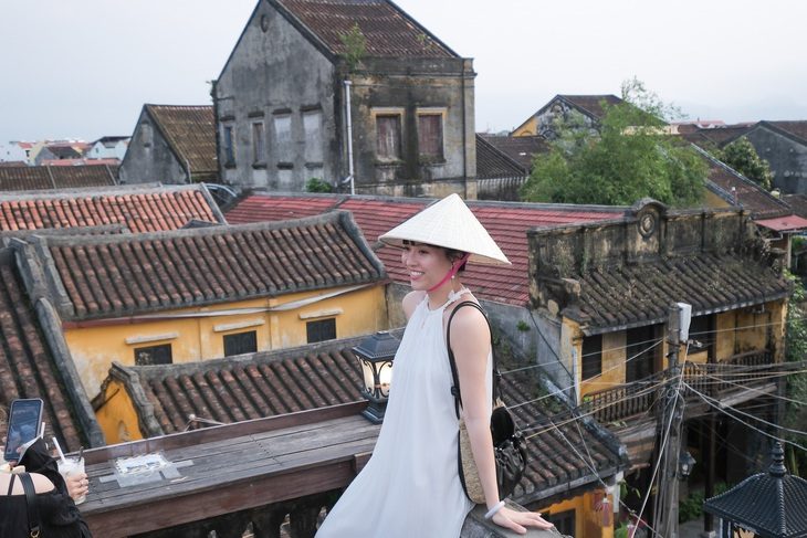 Nhiều người mong muốn nghỉ liên tục 5 ngày dịp lễ 30-4 và 1-5 để sắp xếp kế hoạch du lịch, về quê không bị gián đoạn - Ảnh: NAM TRẦN Nhiều người mong muốn nghỉ liên tục 5 ngày dịp lễ 30-4 và 1-5 để sắp xếp kế hoạch du lịch, về quê không bị gián đoạn - Ảnh: NAM TRẦN