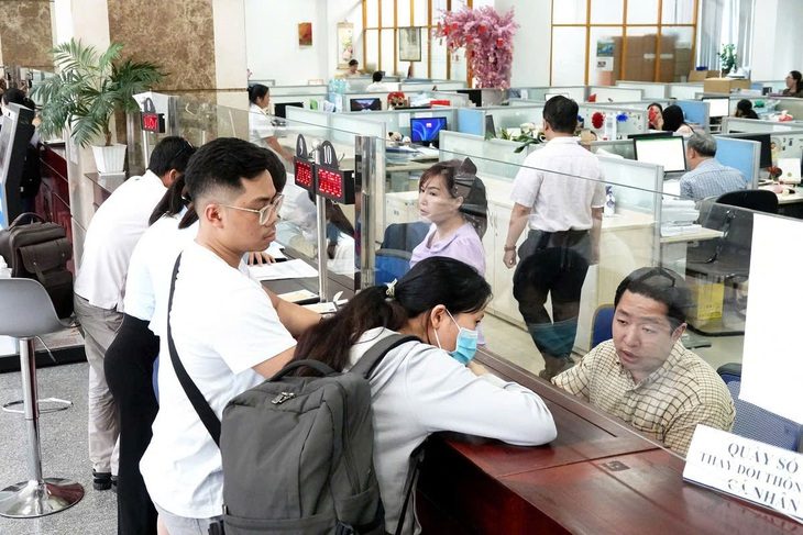 thue-tncn-ttd-17390111223361319432674 Đề nghị nâng mức giảm trừ gia cảnh, cao nhất là 18 triệu/ tháng - Ảnh 1.