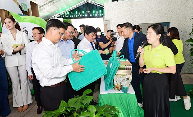 Kỳ vọng vào tuổi trẻ - Ảnh 1. Để Việt Nam xanh và hướng tới Net Zero: Kỳ vọng vào tuổi trẻ - Ảnh 1.